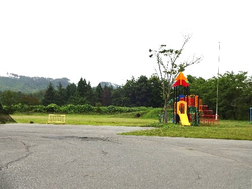 伊佐沢児童センター園庭